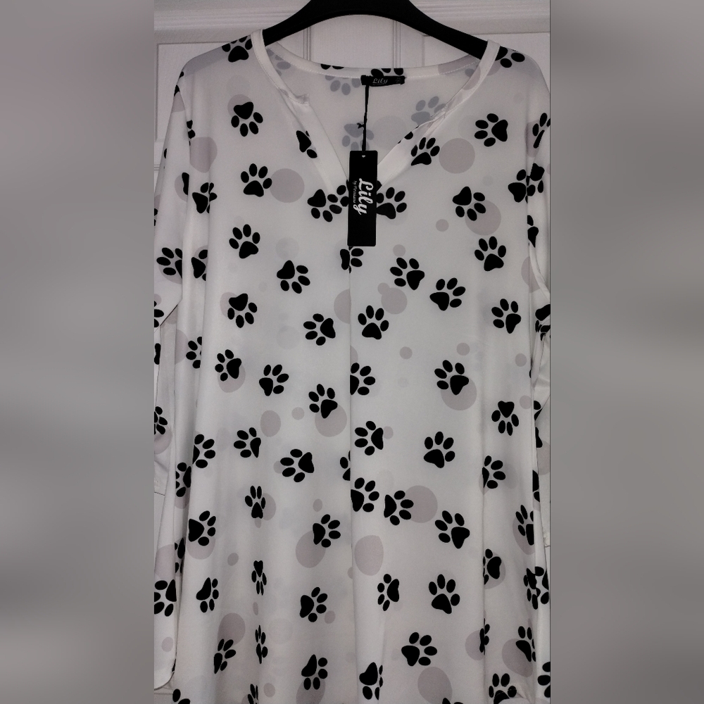 Lily Black and White Paw Print Blouse - Picture 8 of 8